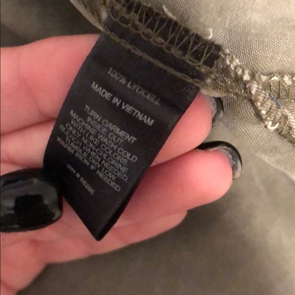 Worn express button down - Picture 5 of 7